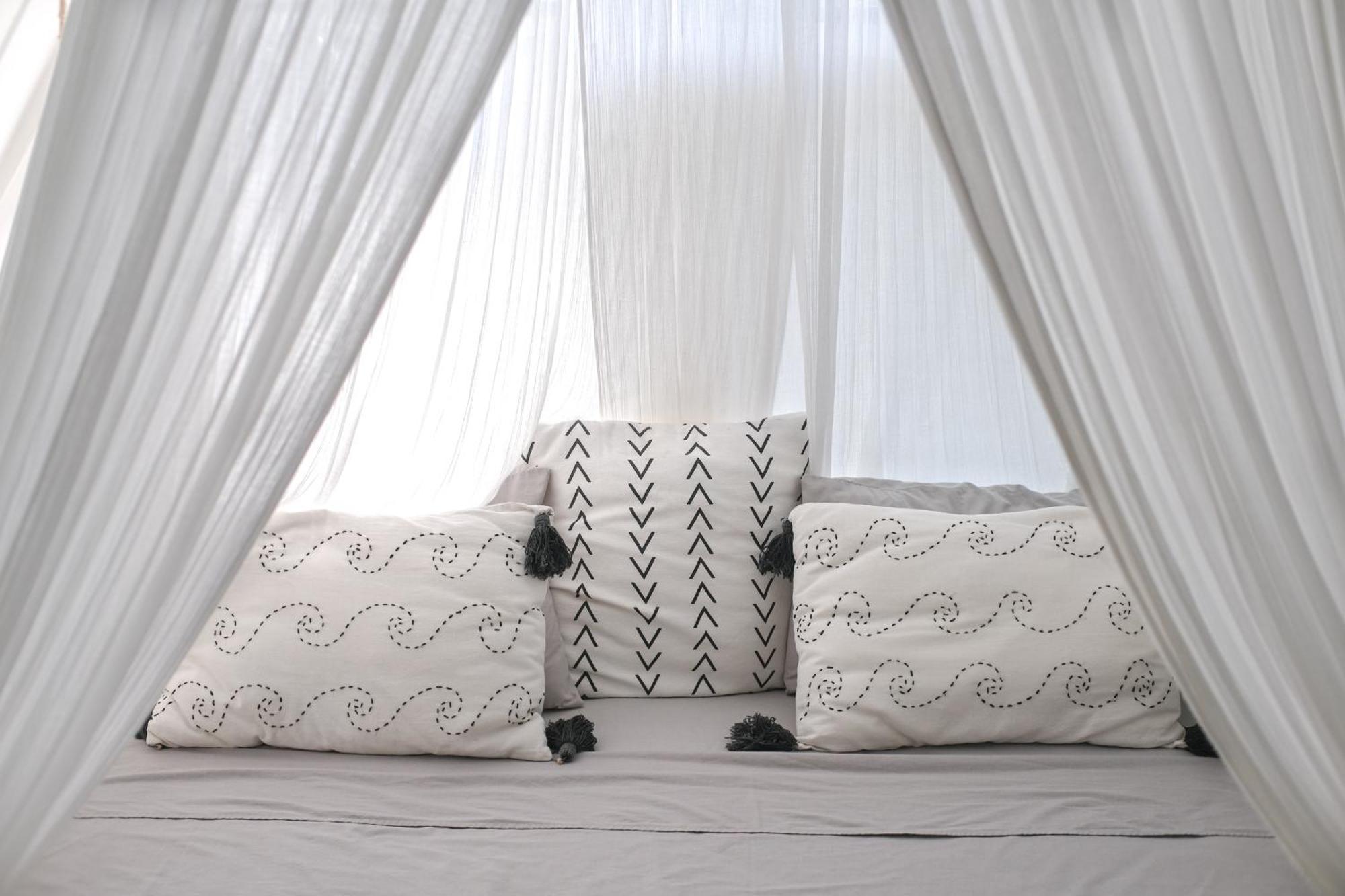 Salty Breeze Bali Hotell Ungasan Rom bilde